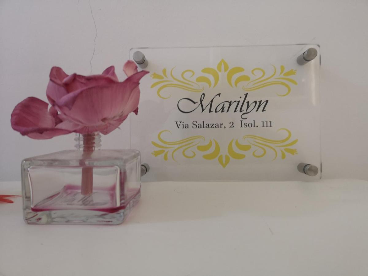 レッジョ・ディ・カラブリアMarilynアパートメント エクステリア 写真